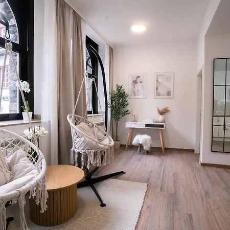 Heritage Apartment *